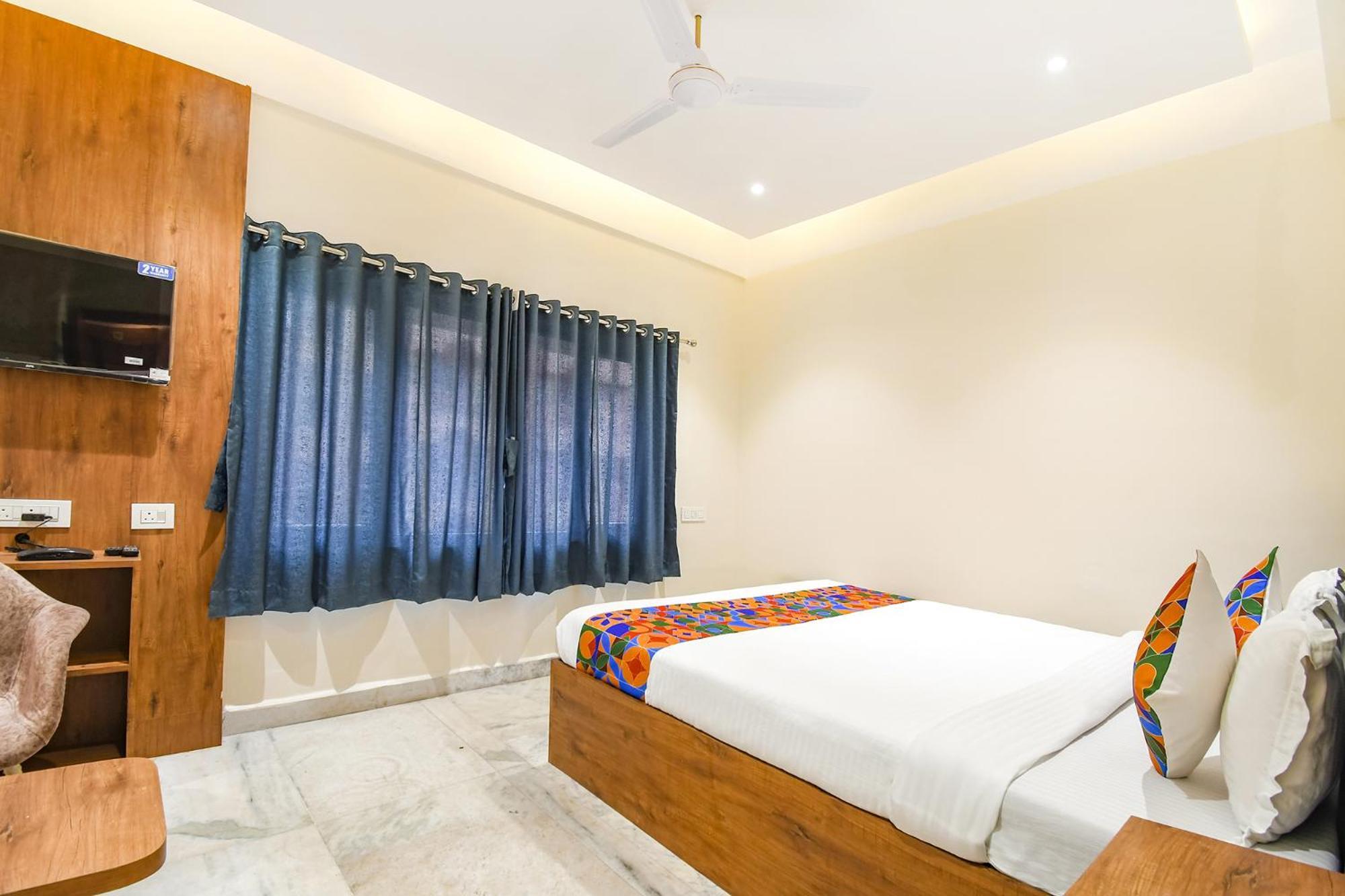 Fabhotel Prime The Golden Plaza - Nr Tarapith Temple エクステリア 写真