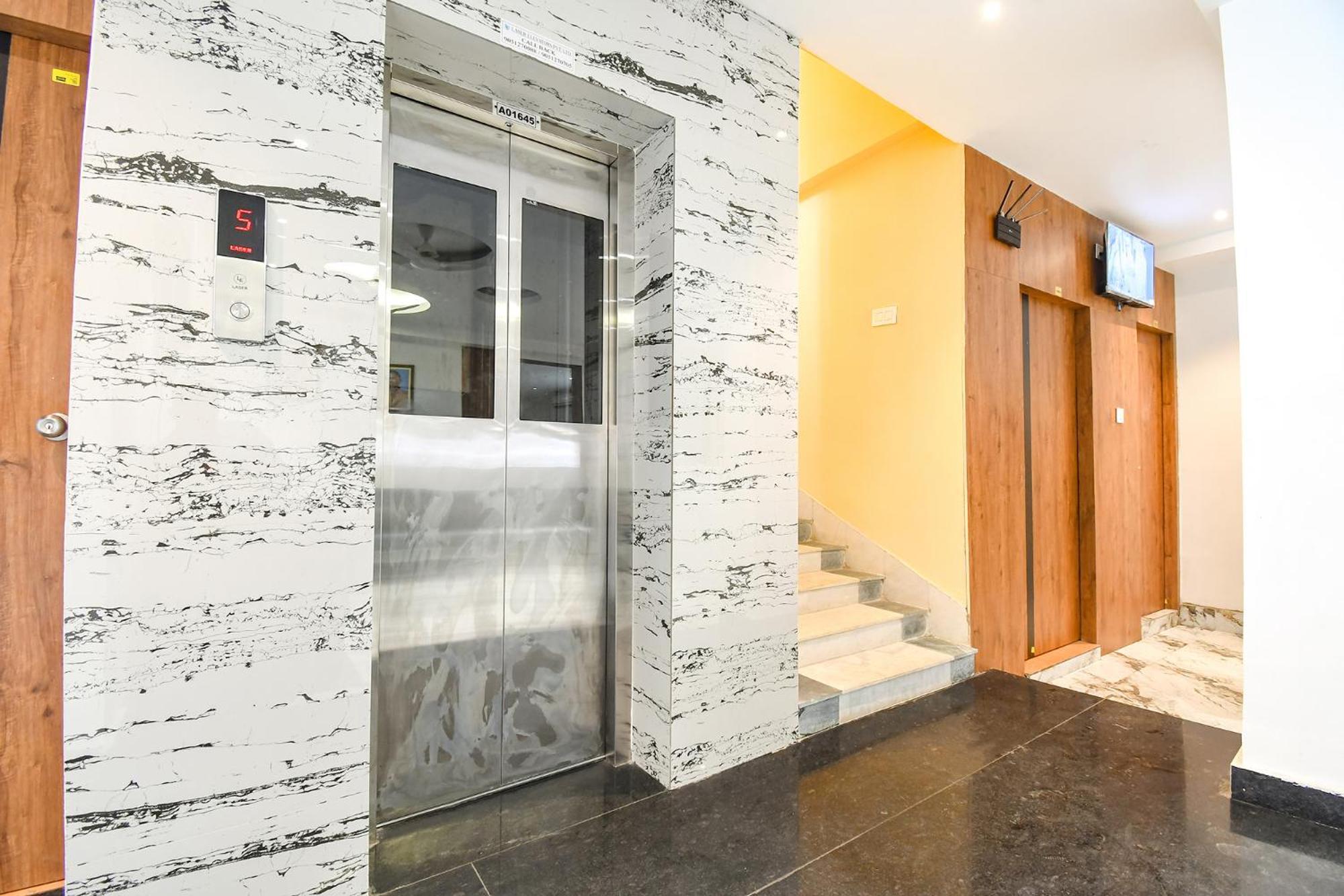 Fabhotel Prime The Golden Plaza - Nr Tarapith Temple エクステリア 写真