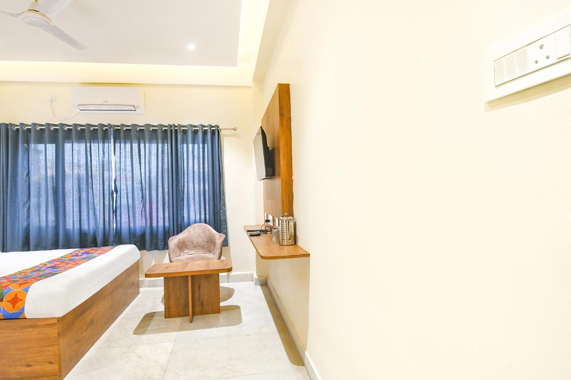 Fabhotel Prime The Golden Plaza - Nr Tarapith Temple エクステリア 写真