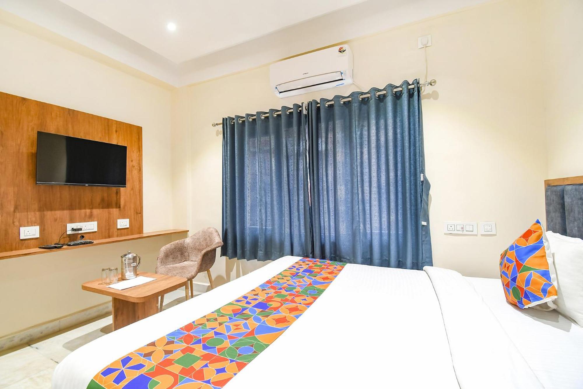 Fabhotel Prime The Golden Plaza - Nr Tarapith Temple エクステリア 写真