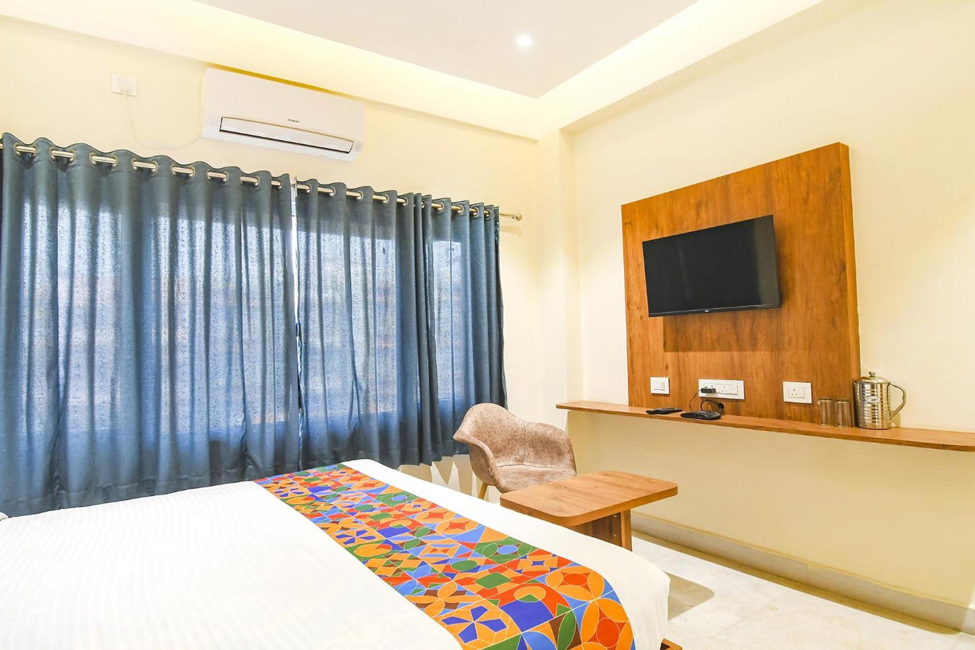 Fabhotel Prime The Golden Plaza - Nr Tarapith Temple エクステリア 写真